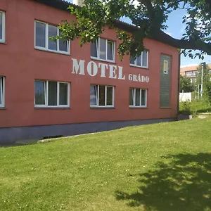 Grado Prague